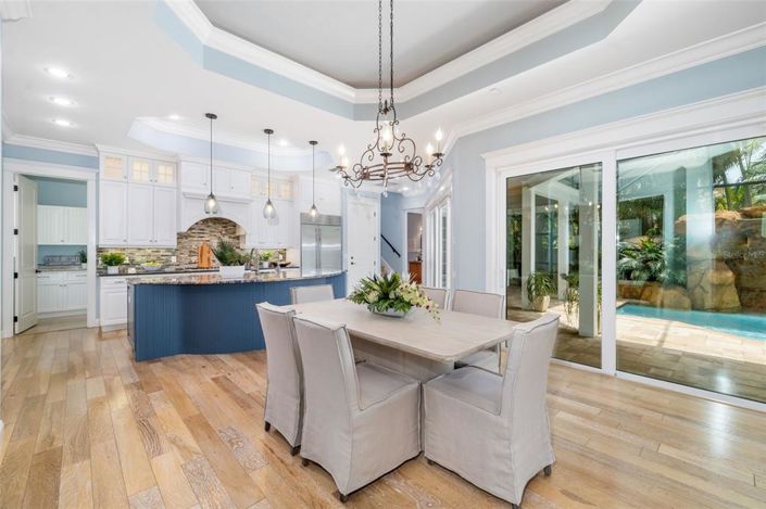 Image No.17-4 Bed Property for sale