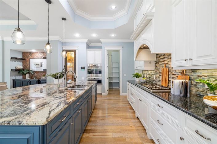 Image No.24-4 Bed Property for sale