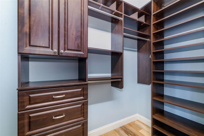 Image No.44-4 Bed Property for sale