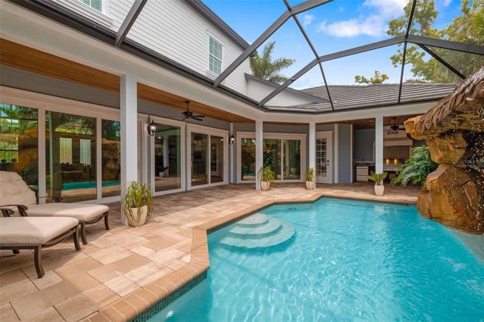 Image No.5-4 Bed Property for sale