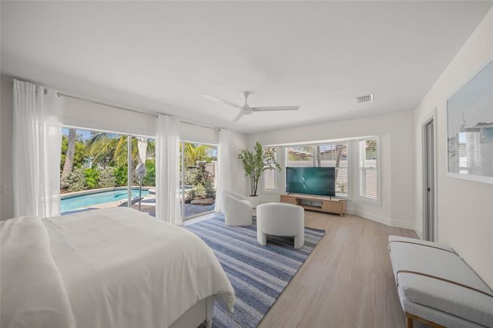 Image No.17-3 Bed Property for sale