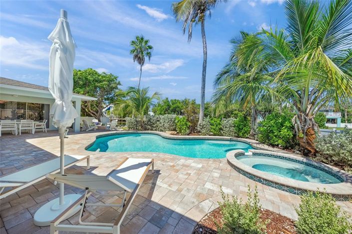 Image No.30-3 Bed Property for sale