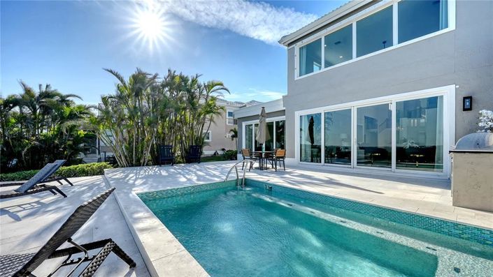 Image No.8-4 Bed Property for sale