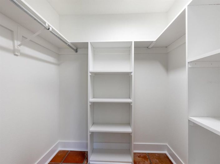 Image No.34-3 Bed Property for sale