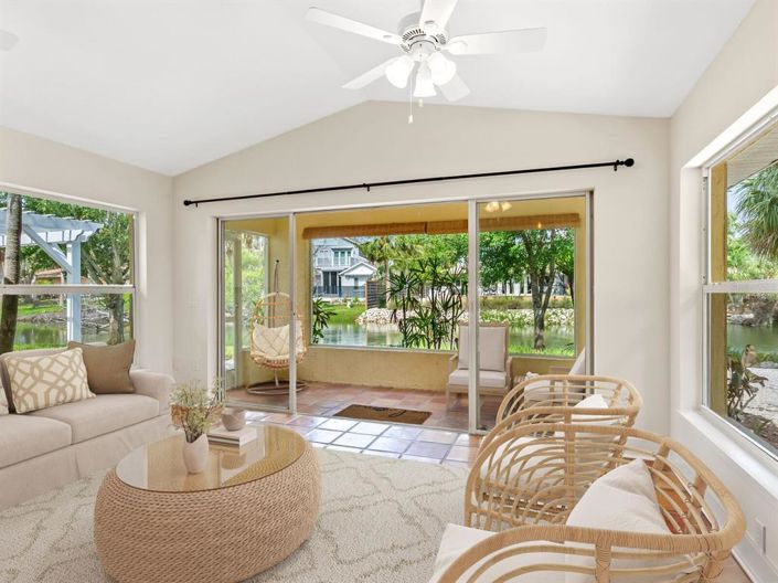 Image No.41-3 Bed Property for sale