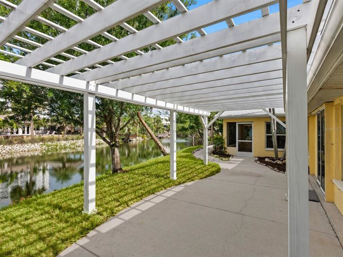 Image No.8-3 Bed Property for sale