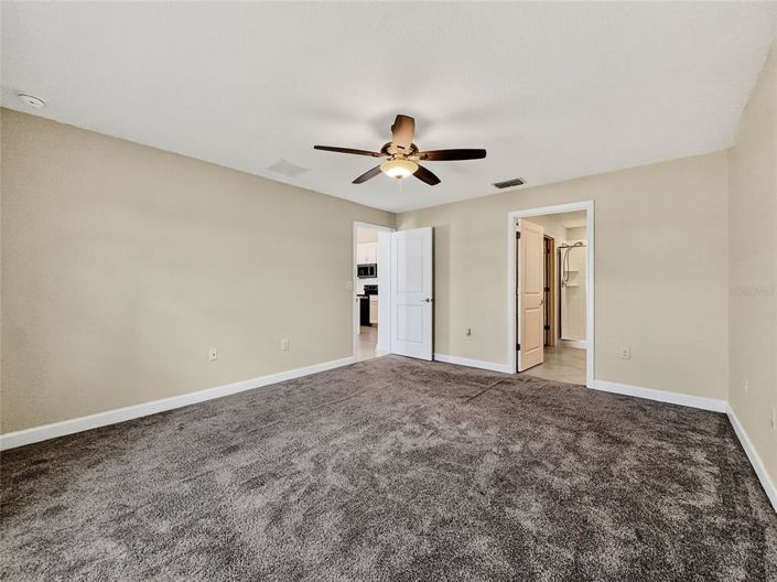 Image No.17-3 Bed Property for sale