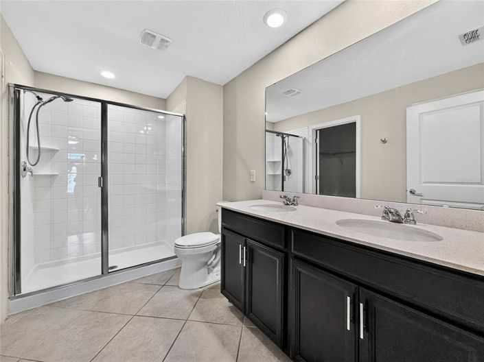 Image No.18-3 Bed Property for sale