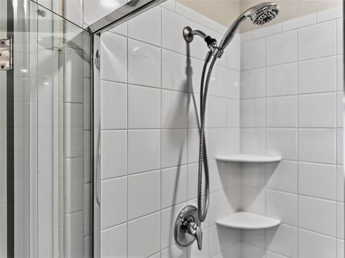 Image No.20-3 Bed Property for sale