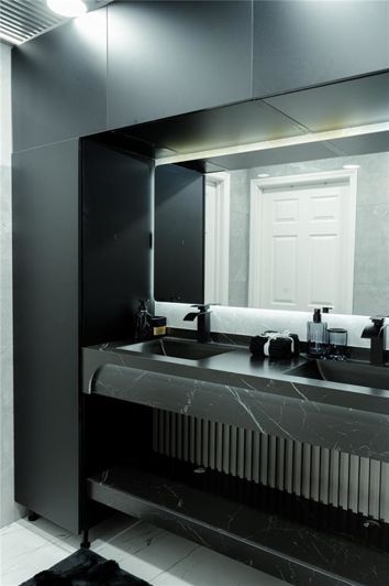 Image No.16-5 Bed Property for sale