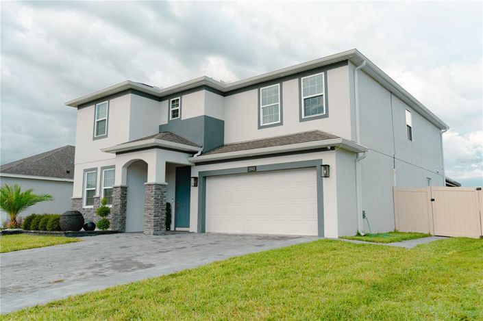 Image No.2-5 Bed Property for sale