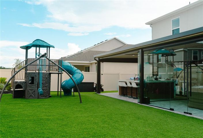 Image No.29-5 Bed Property for sale