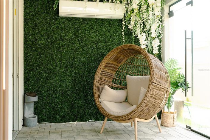 Image No.32-5 Bed Property for sale