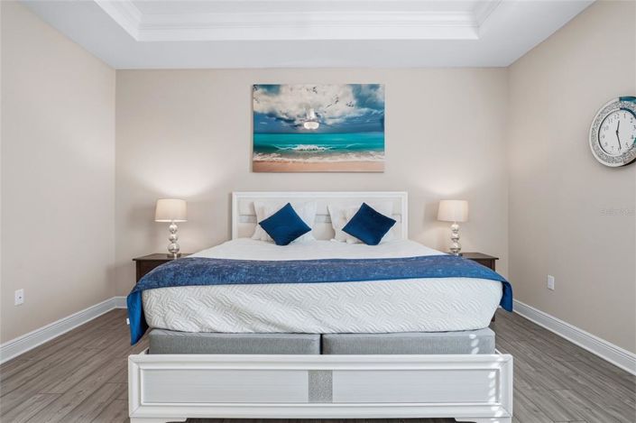 Image No.16-4 Bed Property for sale