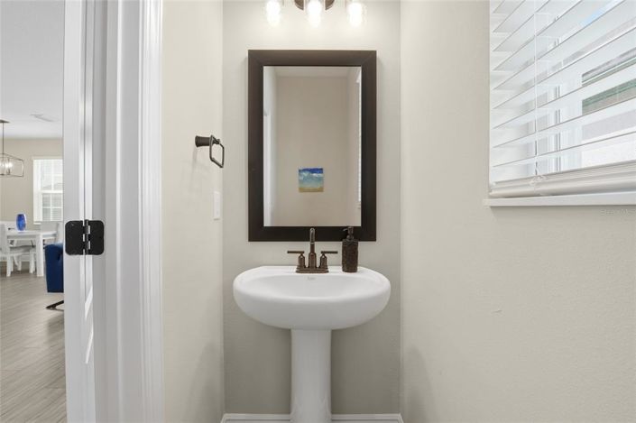 Image No.20-4 Bed Property for sale