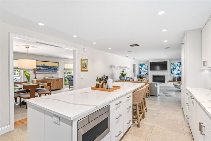 Image No.11-4 Bed Property for sale