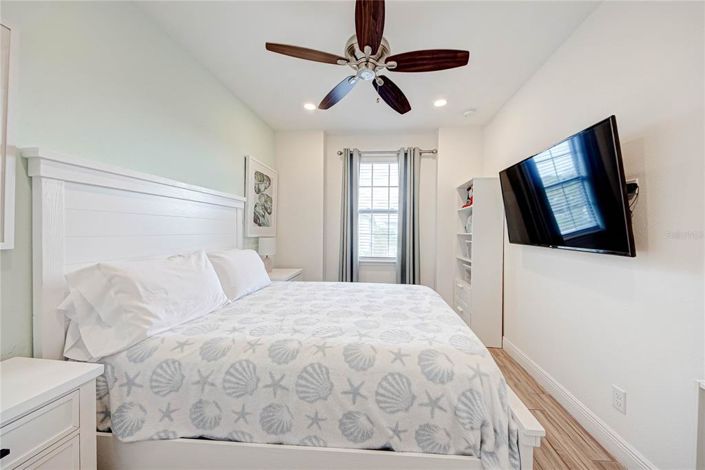 Image No.17-5 Bed Property for sale