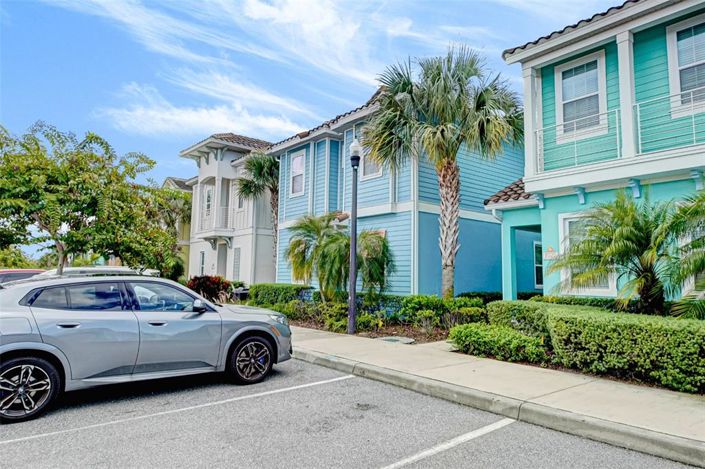 Image No.2-5 Bed Property for sale