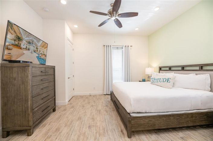 Image No.11-2 Bed Property for sale