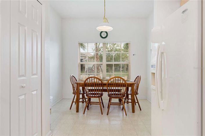 Image No.10-4 Bed Property for sale