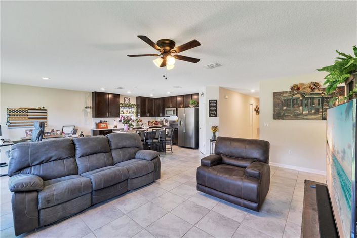 Image No.6-4 Bed Property for sale