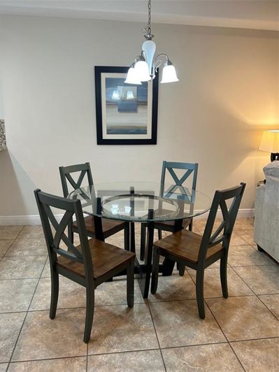 Image No.10-3 Bed Townhouse for sale