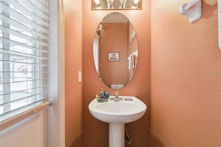 Image No.20-4 Bed Property for sale