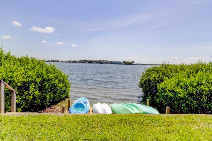 Image No.17-2 Bed Property for sale