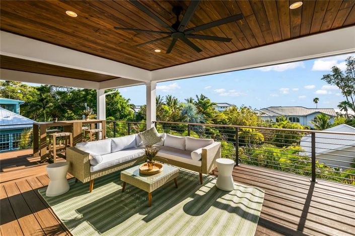 Image No.14-6 Bed Property for sale