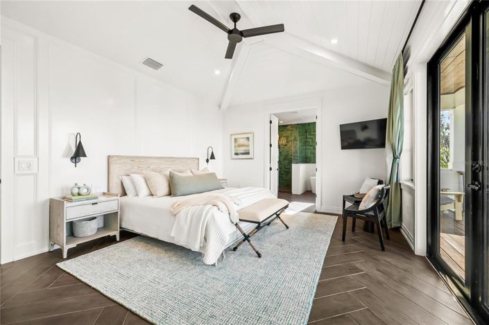 Image No.32-6 Bed Property for sale