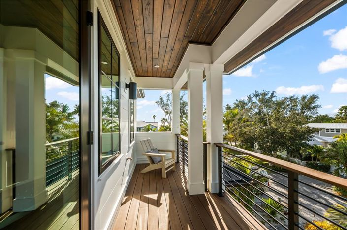 Image No.35-6 Bed Property for sale