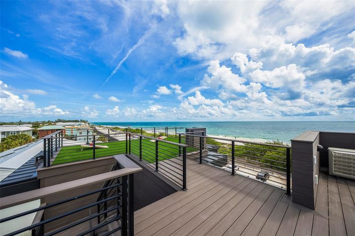 Image No.36-6 Bed Property for sale