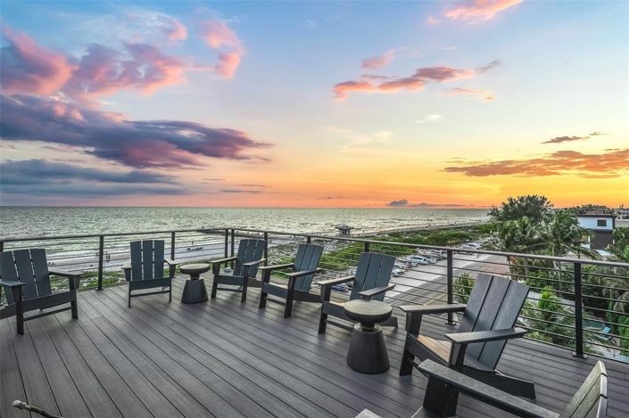 Image No.42-6 Bed Property for sale