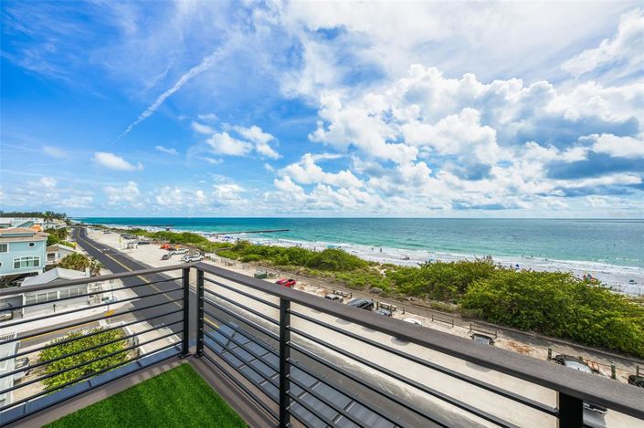 Image No.54-6 Bed Property for sale