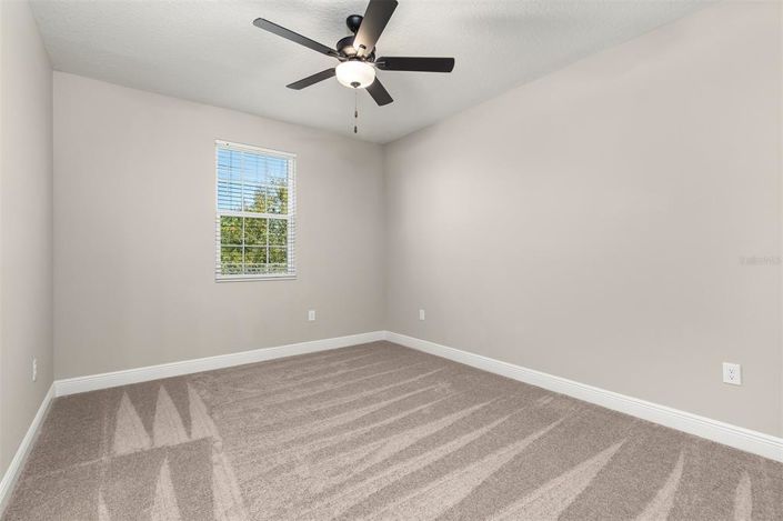 Image No.6-6 Bed Property for sale