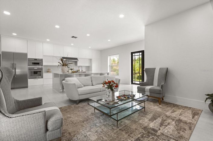 Image No.12-5 Bed Property for sale