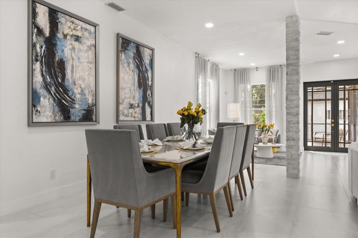 Image No.14-5 Bed Property for sale