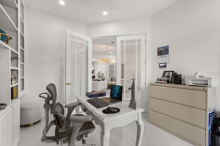 Image No.22-5 Bed Property for sale