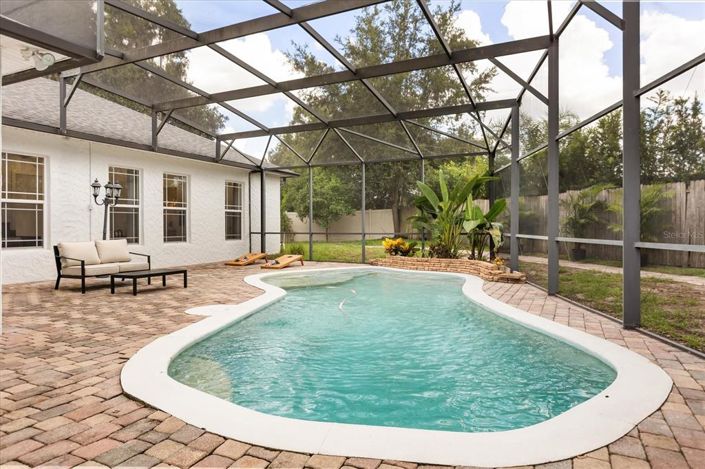 Image No.39-5 Bed Property for sale