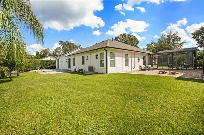 Image No.45-5 Bed Property for sale