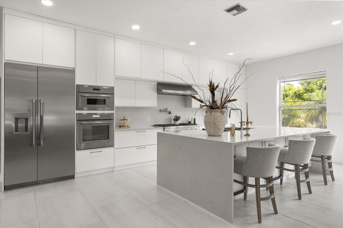 Image No.9-5 Bed Property for sale