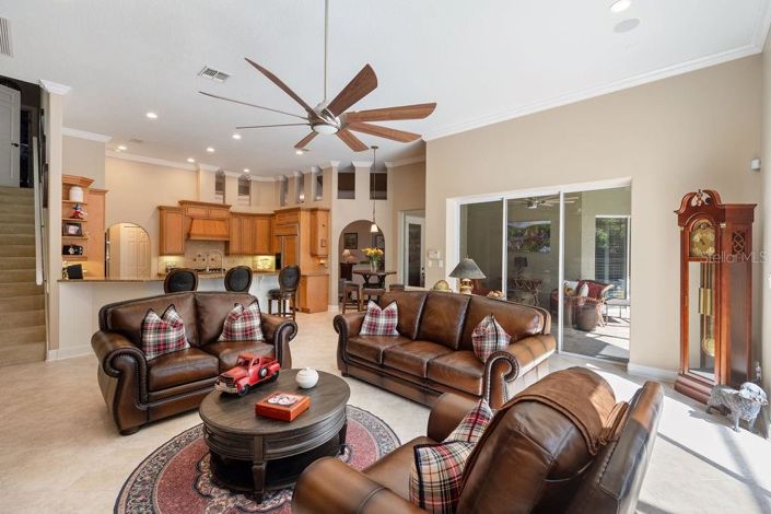 Image No.13-5 Bed Property for sale