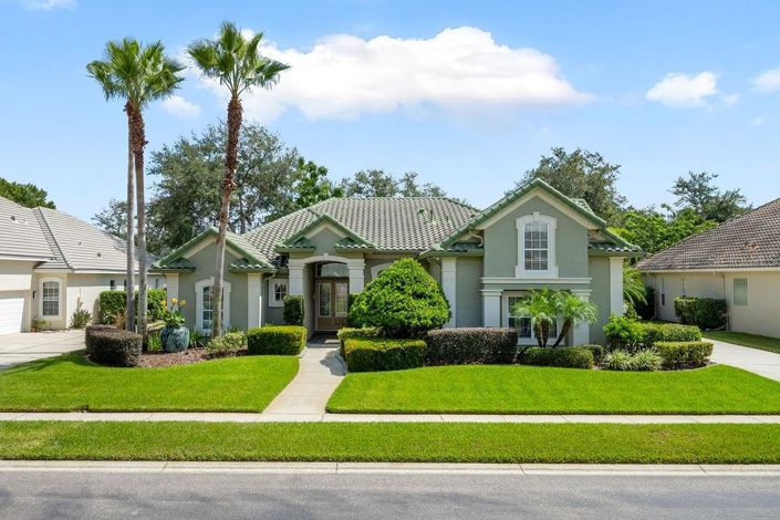 Image No.2-5 Bed Property for sale