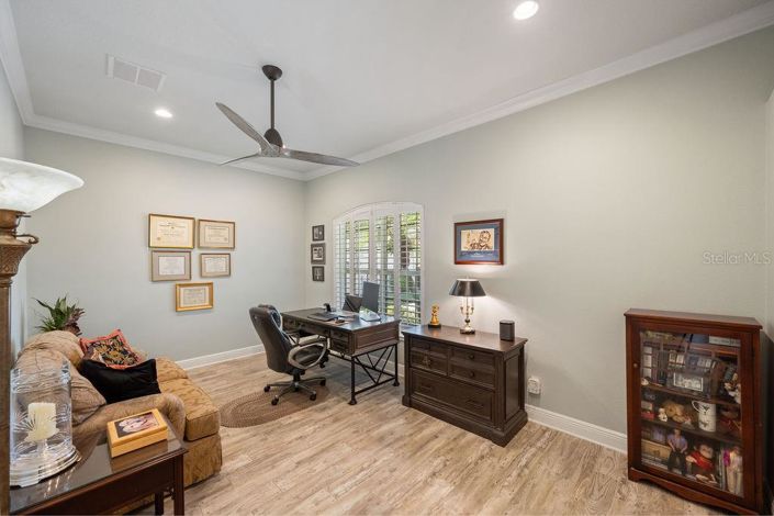 Image No.22-5 Bed Property for sale