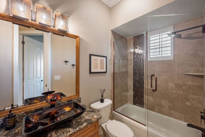 Image No.26-5 Bed Property for sale