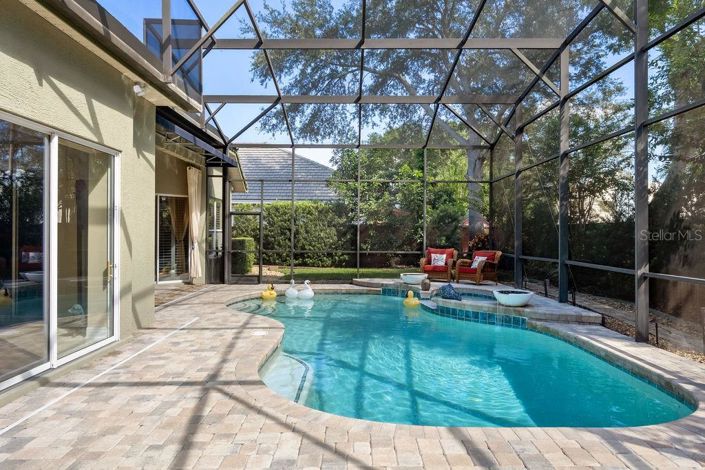 Image No.32-5 Bed Property for sale