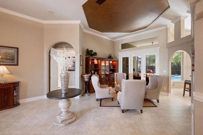 Image No.7-5 Bed Property for sale