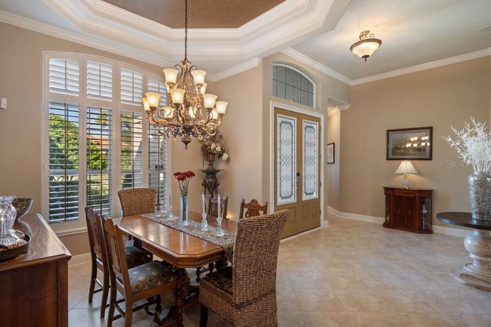 Image No.9-5 Bed Property for sale