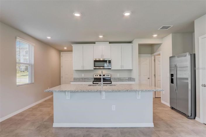 Image No.10-3 Bed Property for sale