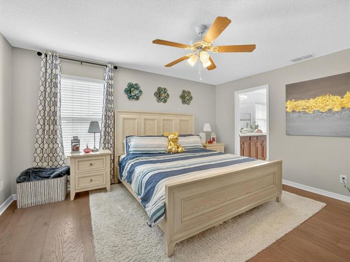 Image No.14-5 Bed Property for sale